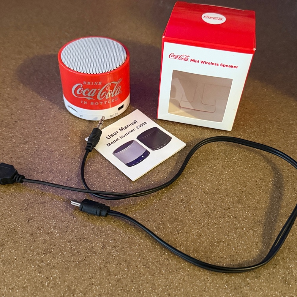 Coca-Cola Mini Wireless Speaker